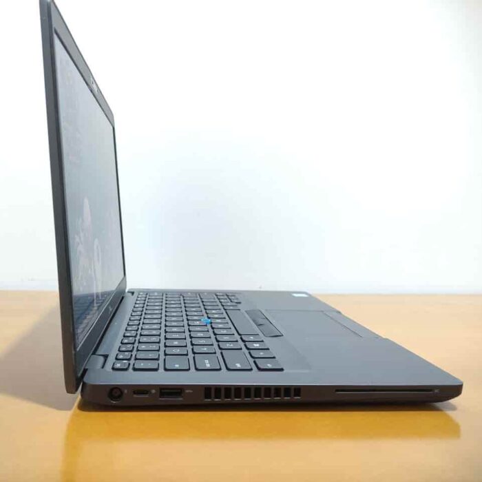 لپ تاپ استوک Dell latitude 5400